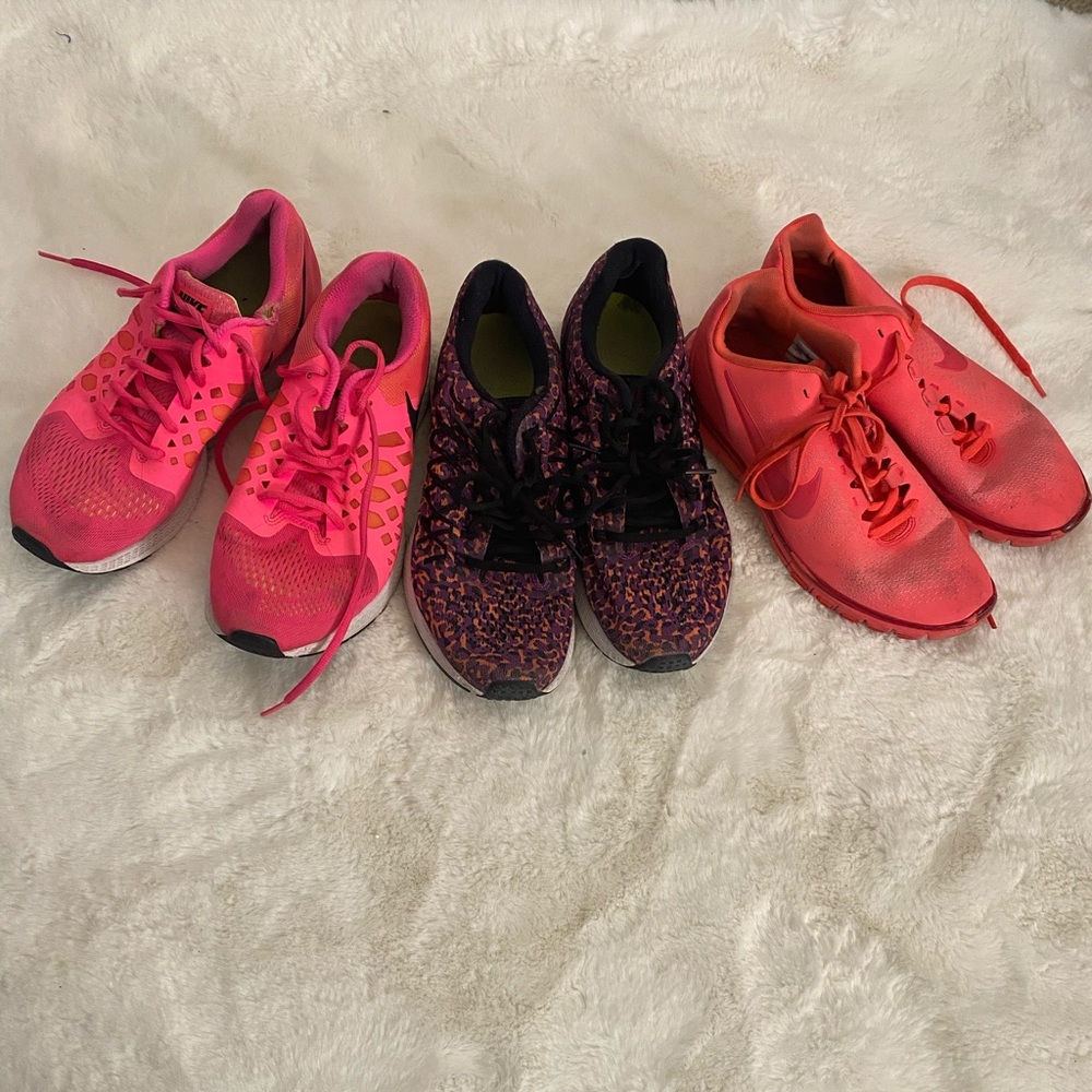 3 pair of Nike sneakers